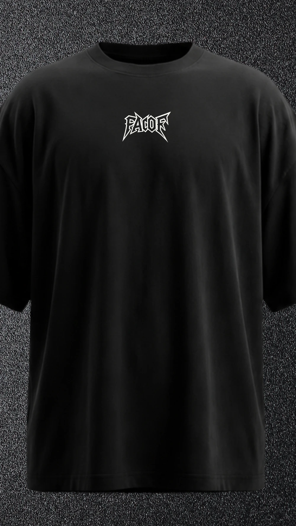 Polo negro boxy, vista de frente